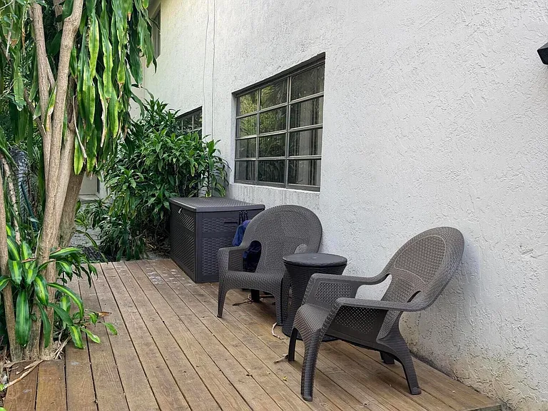 740 SE 1st Way #101 — Photo 40
