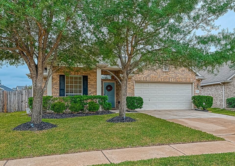 1st image of 15111 Olmstead Park Dr