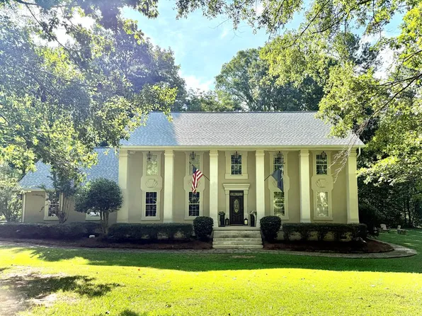 713 Saddle Hill Rd, Greenwood, SC 29646