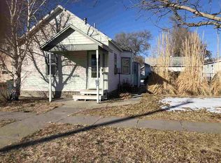 413 E B St, North Platte, NE 69101