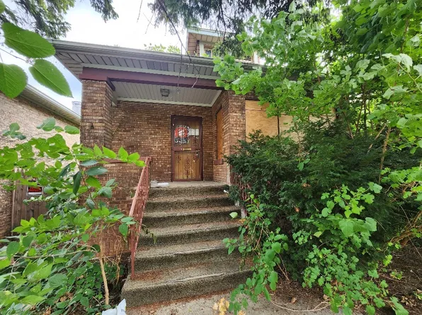 2105 S 7th Ave, Maywood, IL 60153