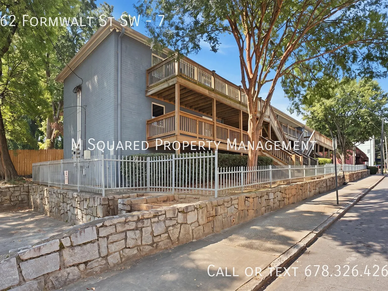 562 Formwalt St SW - 7 — Photo 2