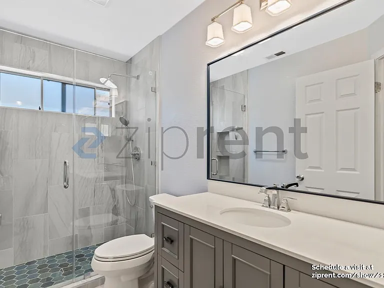 139 Concord Cir — Photo 22