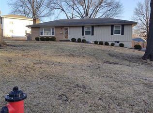 1505 NE 51st St, Kansas City, MO 64118
