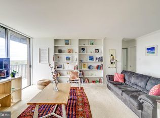 4343 Cherry Hill Rd APT 706, Arlington, VA 22207