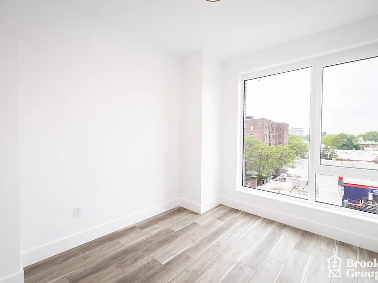 3009 Avenue I #4I — Photo 8