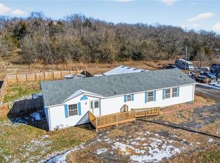 14746 Metro Ave, Bonner Springs, KS 66012