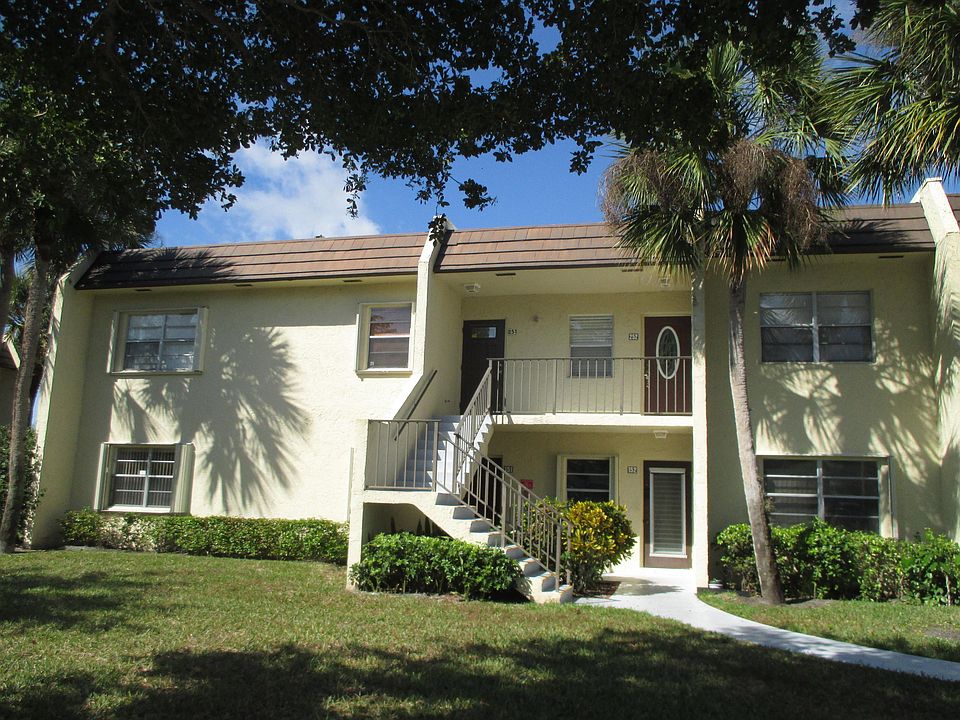 1st image of 154 Lake Meryl Dr APT 152