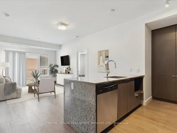 5035 Harvard Rd #411, Mississauga, ON L5M 0W7