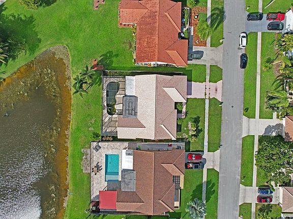 3rd image of 5581 Spring Lake Ter