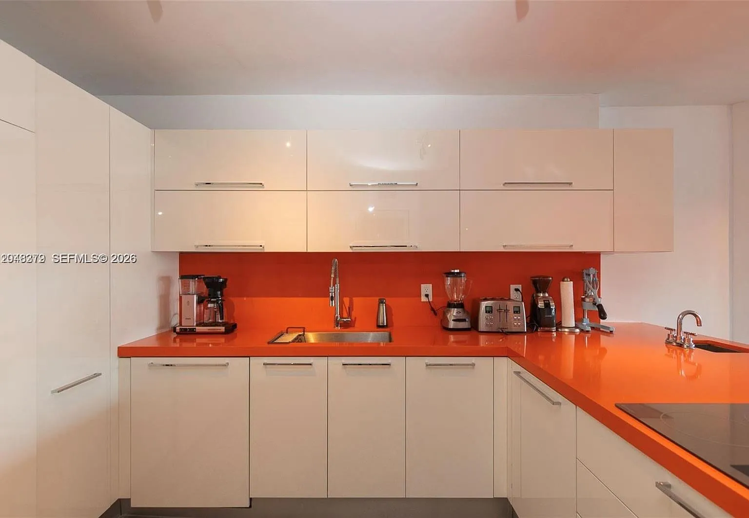 King Cole Condo — Photo 3