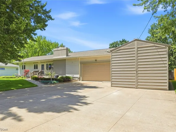 3230 Ethan Allen Rd, Barberton, OH 44203