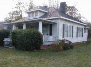 804 Barnes St, Reidsville, NC 27320