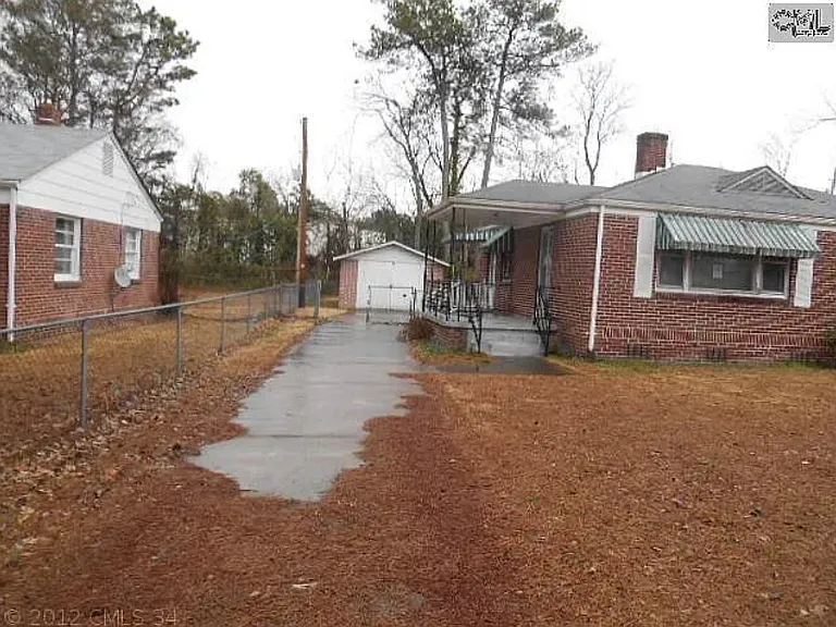 121 Brookland Cir — Photo 3