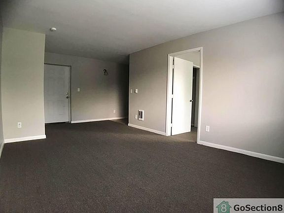 4th image of 1491 W Rich St