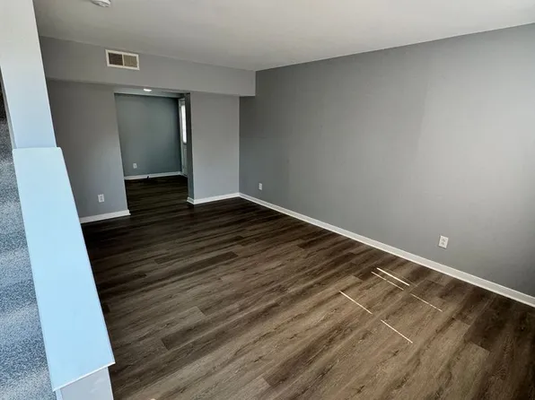 2 bed townhouse! Central Air, laundry. Great location., 1009 W Graham Rd Unit 18, Richmond, VA 23220