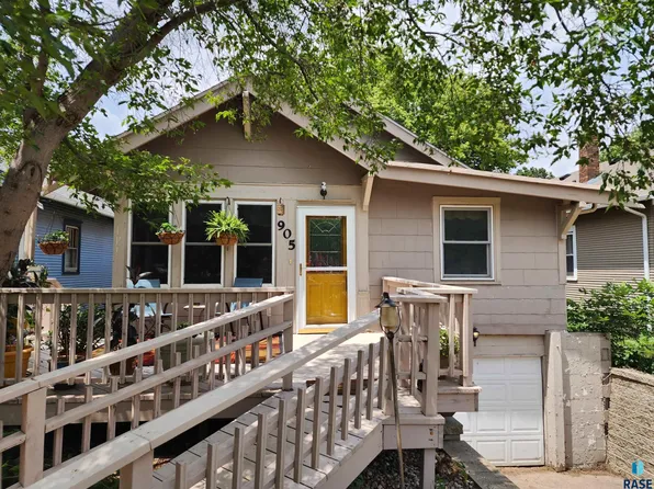 905 S Prairie Ave, Sioux Falls, SD 57104