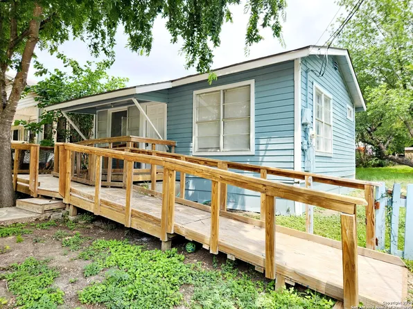 548 S SPRING ST, San Antonio, TX 78207