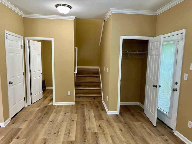 15713 Lakepoint Forest Dr — Photo 9