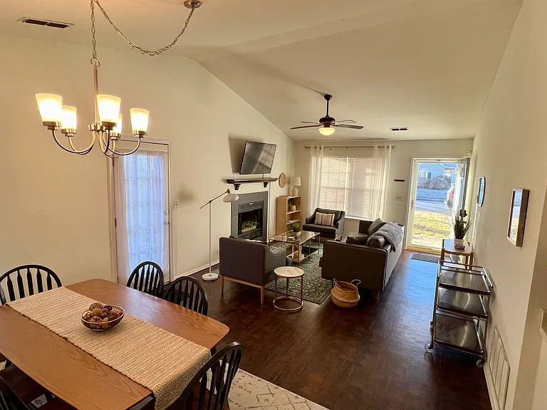 462 E Mimosa Ln — Photo 11