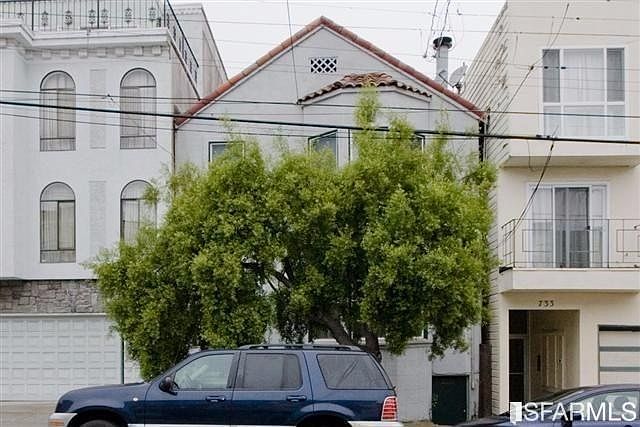 2nd image of 739 5th Ave
