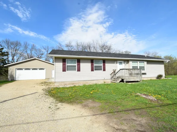 13 Jefferson Dr, Zumbrota, MN 55992