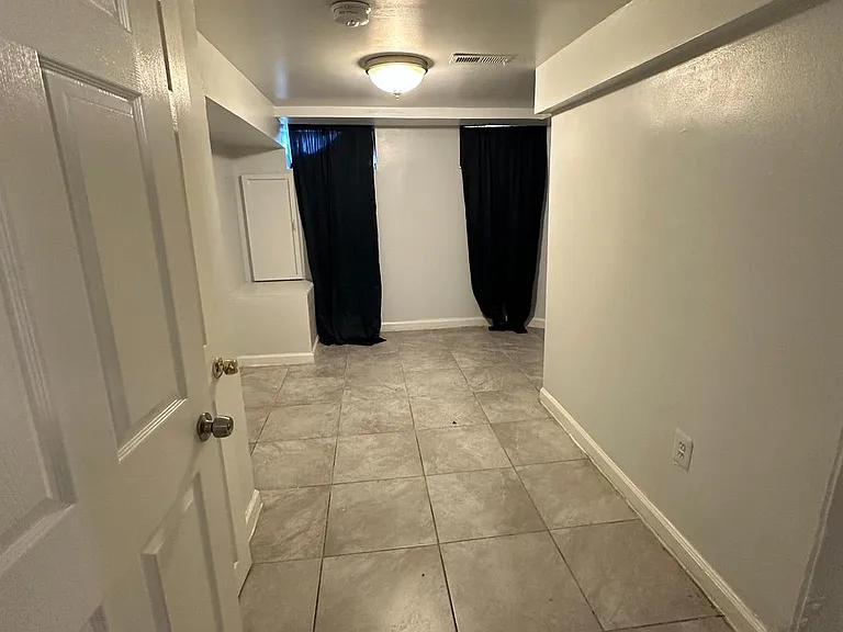 3337 Clay St NE — Photo 17