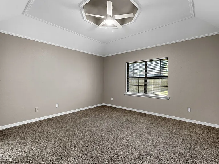 2542 Spruce Dr — Photo 14