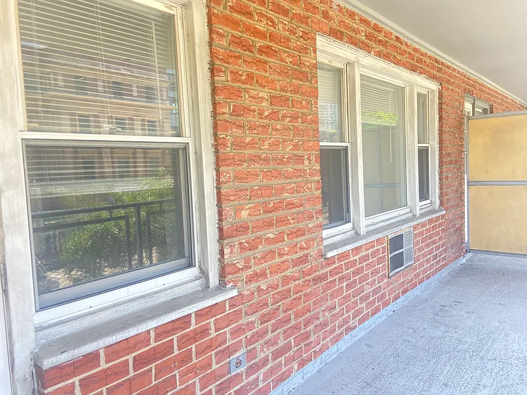 8915 Parsons Blvd #3J — Photo 8