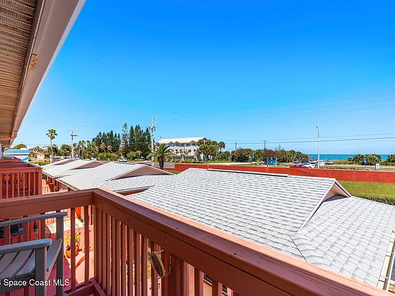 4th image of 712 Sea Palm Ln