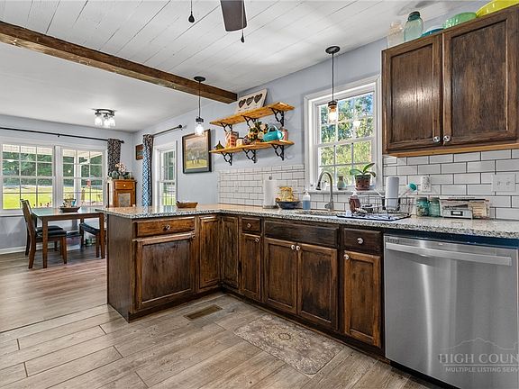 5th image of 2084 Thurmond Road