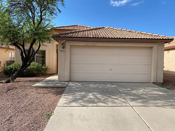 2nd image of 2215 W Silverbell Oasis Way