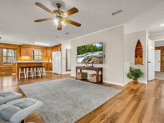 5th image of 712 Pate Rd