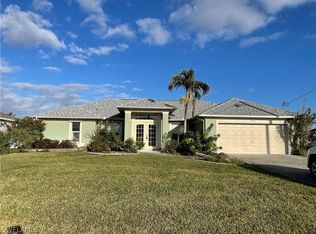 2615 Surfside Blvd, Cape Coral, FL 33914
