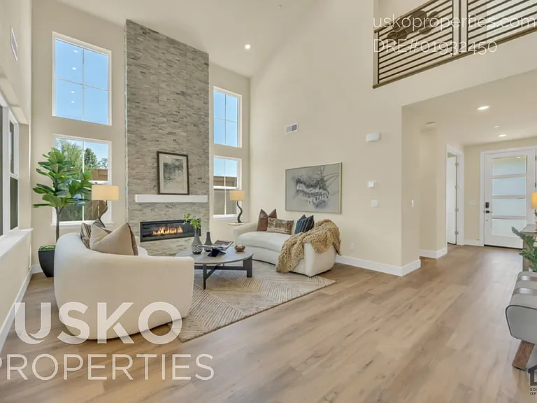 7095 Soleil Way — Photo 11