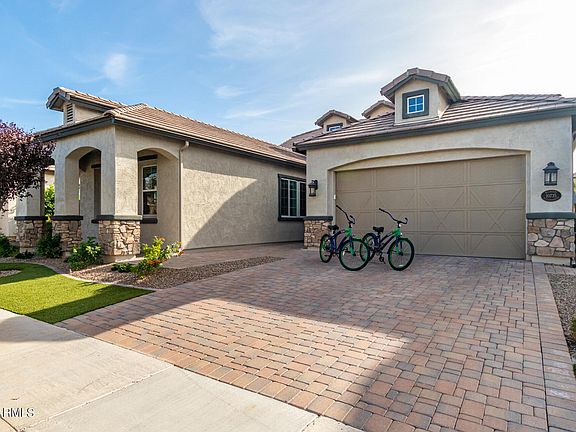 3rd image of 10735 E MESETO Avenue