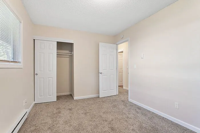16540 NE Glisan St #29 — Photo 4
