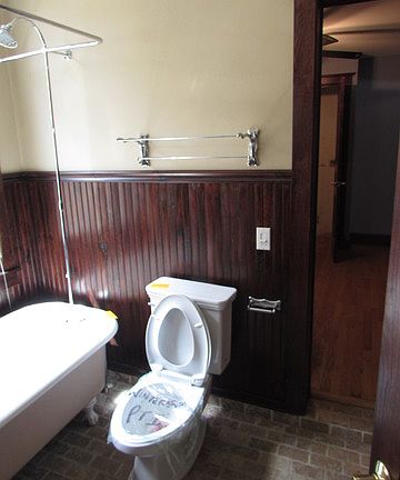 3rd image of 7032 N Wolcott Ave