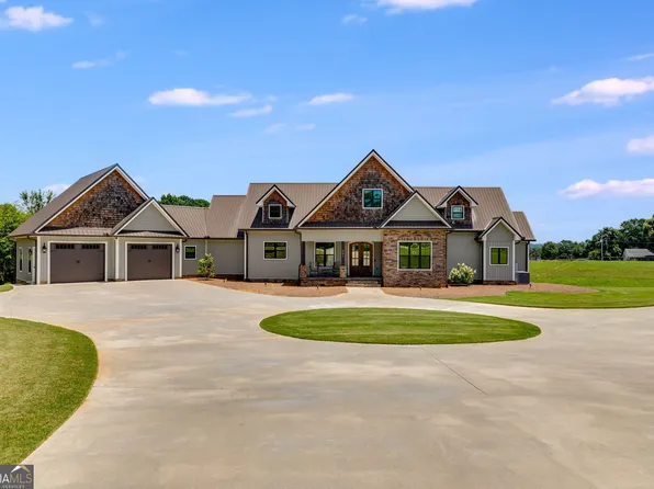351 Day Rd, Bowdon, GA 30108