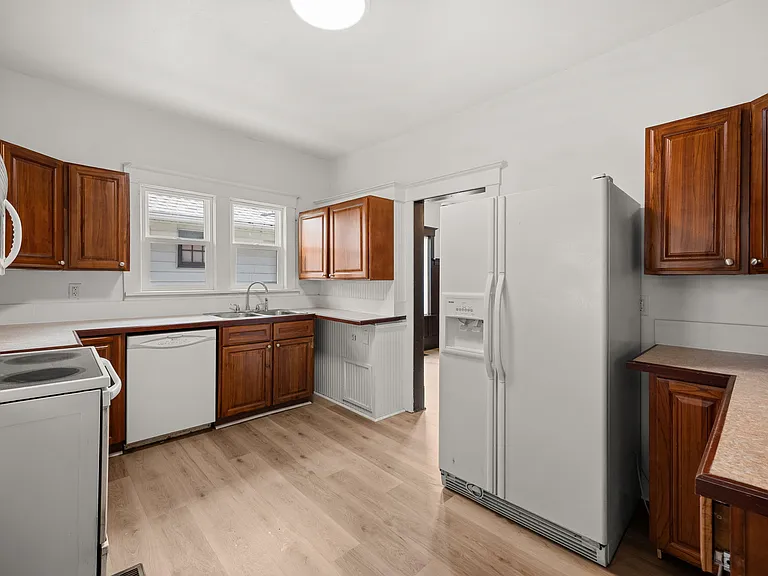 2624 W 8th Ave #A — Photo 13