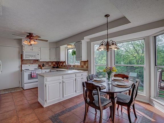 2nd image of 5433 Stone Hill Dr