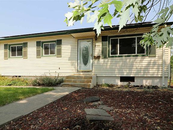 3rd image of 2136 Mesa Ave