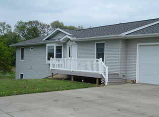 1425 N Sutton Rd, Jackson, MI 49202