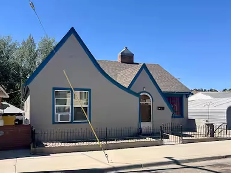 430 Elias Ave — Photo 12