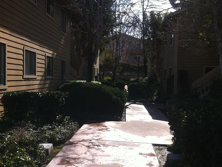 Oxford Park — Photo 6