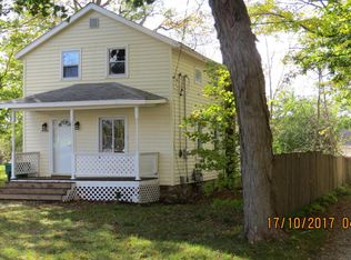 10122 S Norris Rd, Delton, MI 49046