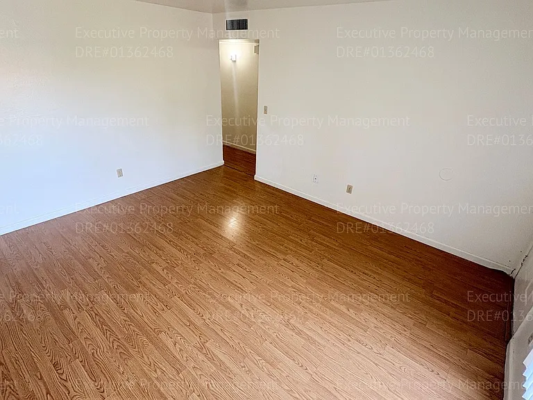 2425 Westholme Blvd — Photo 8