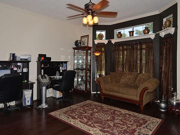 5th image of 4238 Broadleaf St