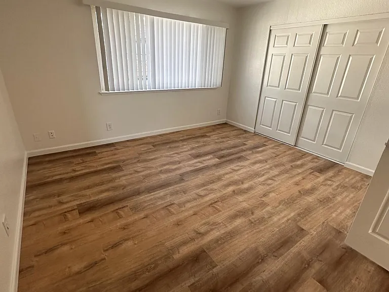 1821 Hill Ave #2 — Photo 8