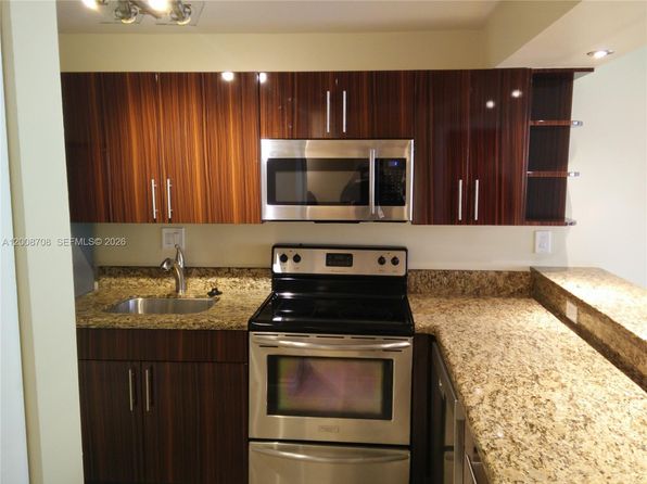3285 Foxcroft Rd #E107
